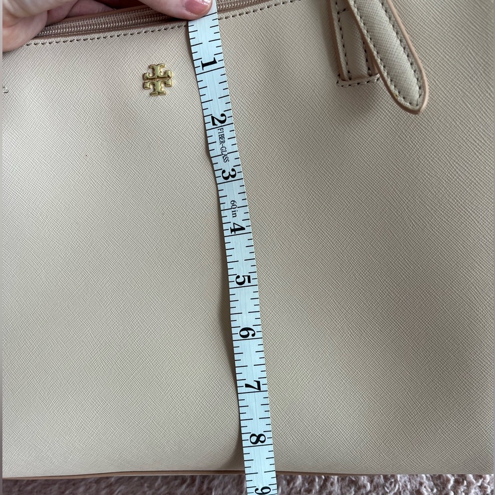 Tory Burch Saffiano Leather Tote/ Light Oak/Excellent Condition - Picture 14 of 16